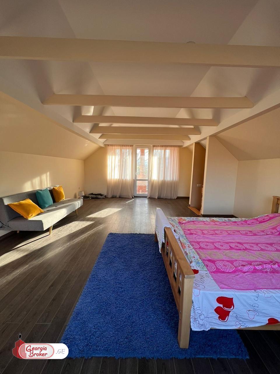 продается дом с новым ремонтом 5-комнат